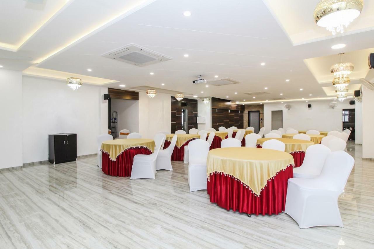 Capital O 40833 Maharaja Hotel & Restaurant Kashipur Экстерьер фото