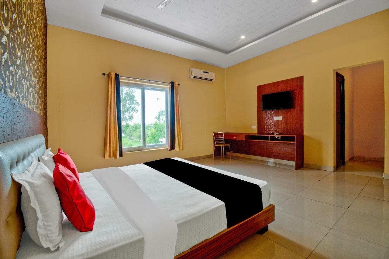 Capital O 40833 Maharaja Hotel & Restaurant Kashipur Экстерьер фото