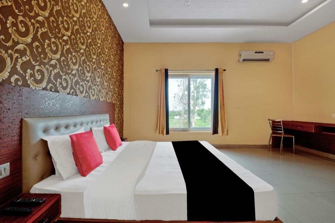Capital O 40833 Maharaja Hotel & Restaurant Kashipur Экстерьер фото