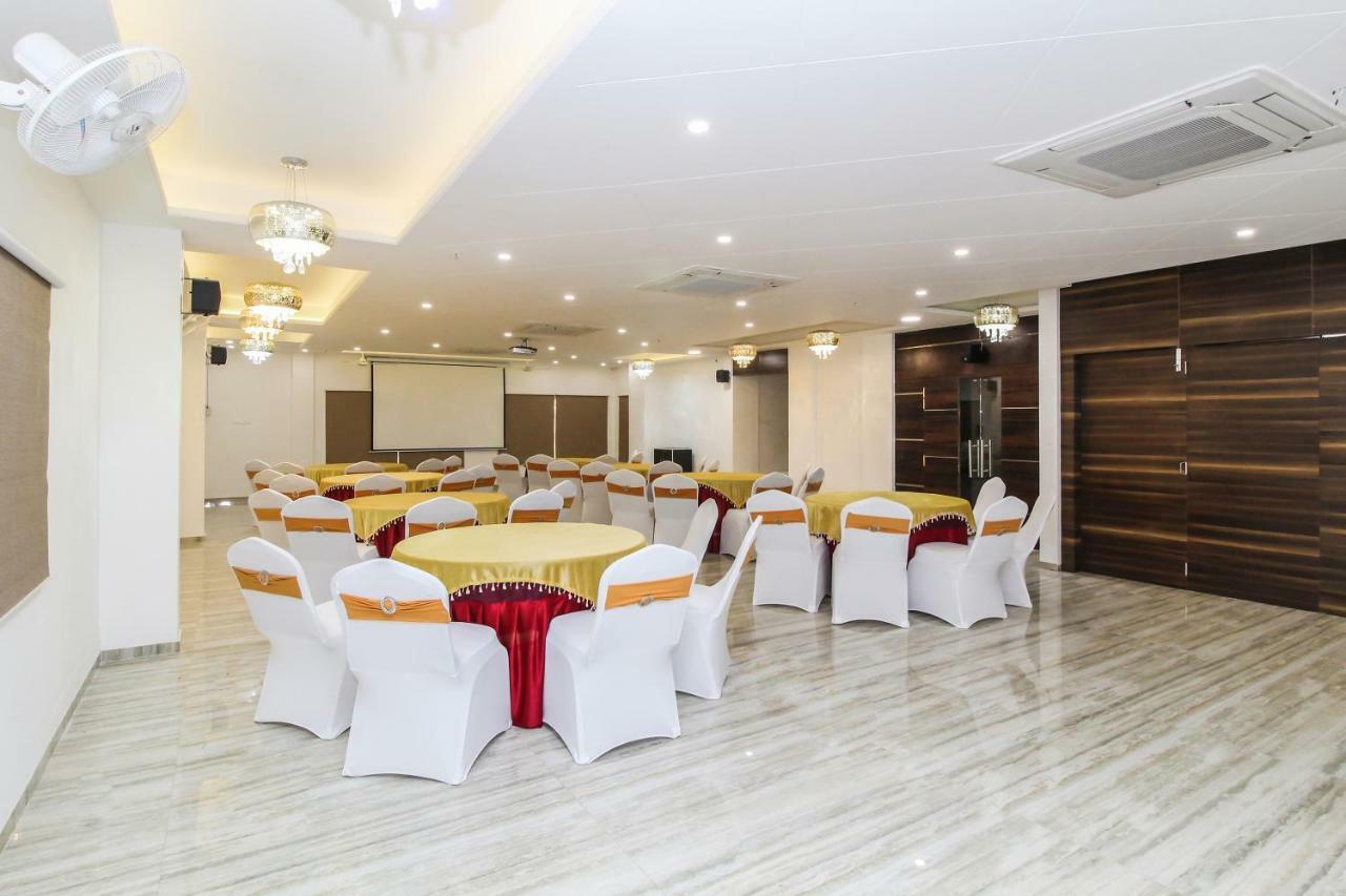 Capital O 40833 Maharaja Hotel & Restaurant Kashipur Экстерьер фото